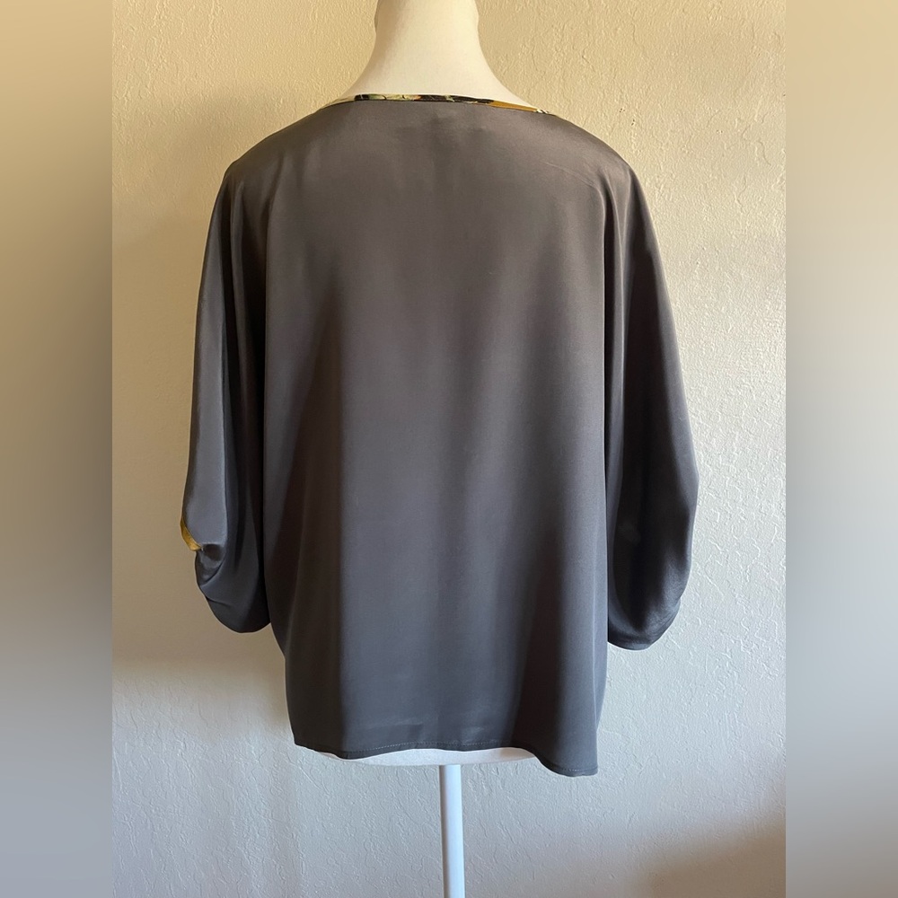Silk top - Picture 6 of 16